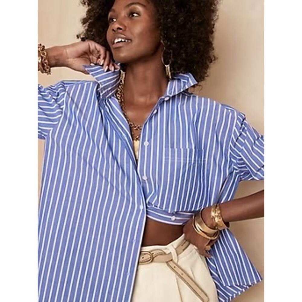 Banana Republic Blue and White Striped Button Down Shirt